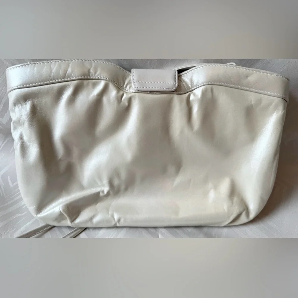 VTG J Renee Cream Floral Embroidered Clutch Bag Button Elegant White Leather